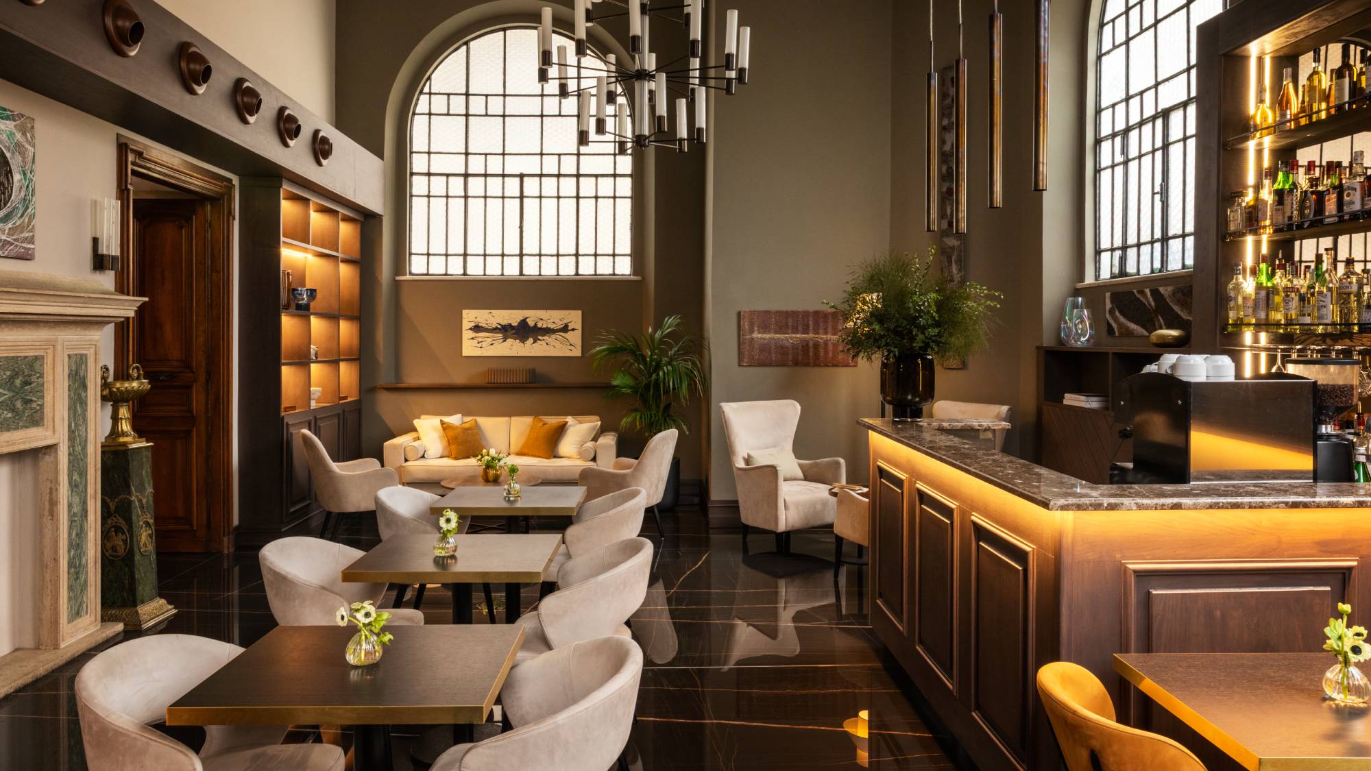 Elegant Lounge Bar - Hotel Viminale, BZAR hotels in Rome