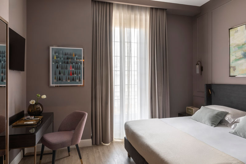 Double bed in the Superior Room - Hotel Viminale, BZAR hotels in Rome