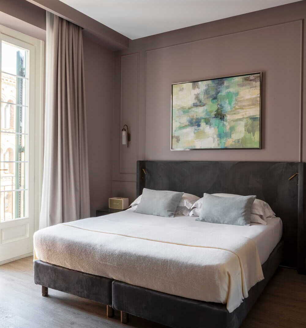 Double bed in the Superior Room - Hotel Viminale, BZAR hotels in Rome